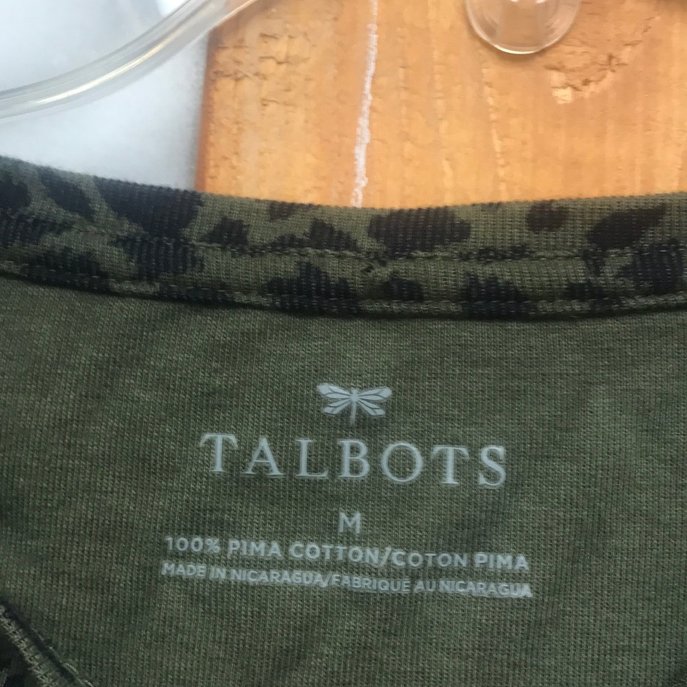 Talbots - women’s Medium top - Picture 5 of 6